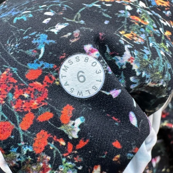 Lululemon Fast & Free 7/8 Tight II 25"
Flowerescent Multi - Picture 3 of 4